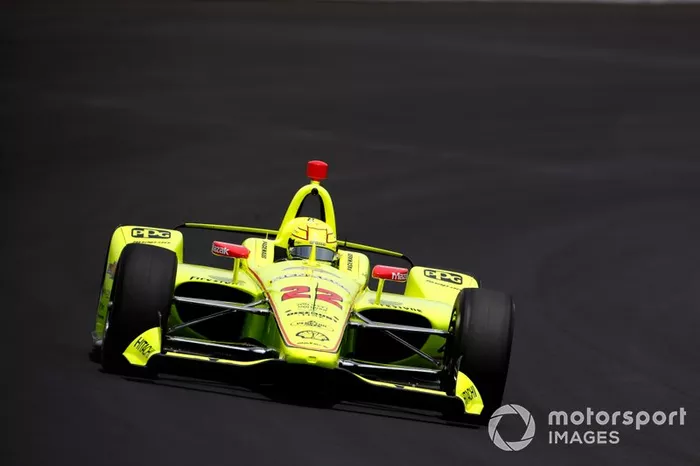 1º: #22 Simon Pagenaud, Menards Team Penske, Team Penske Chevrolet: 229.992. mph