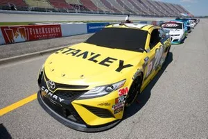 Erik Jones, Joe Gibbs Racing, Toyota Camry STANLEY 