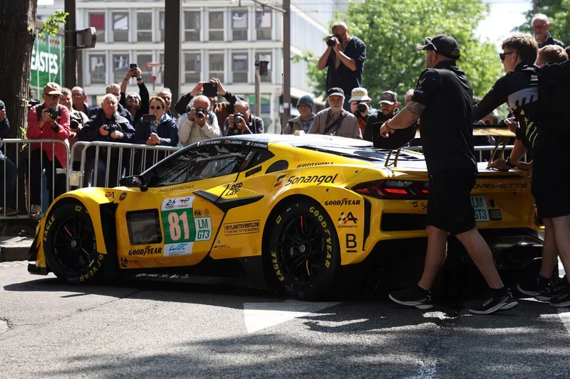 #N°81 TF Sport Corvette Z06 LMGT3.R : Tom Van Rompuy, Rui Andrade, Charlie Eastwood