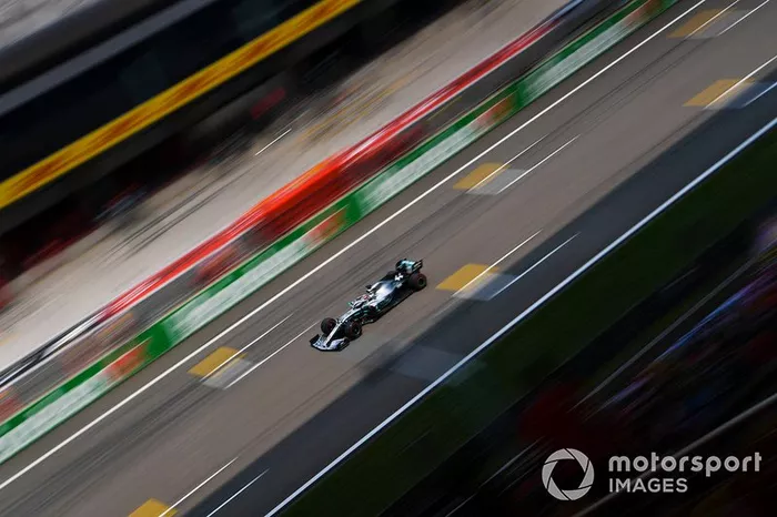 Lewis Hamilton, Mercedes AMG F1 W10