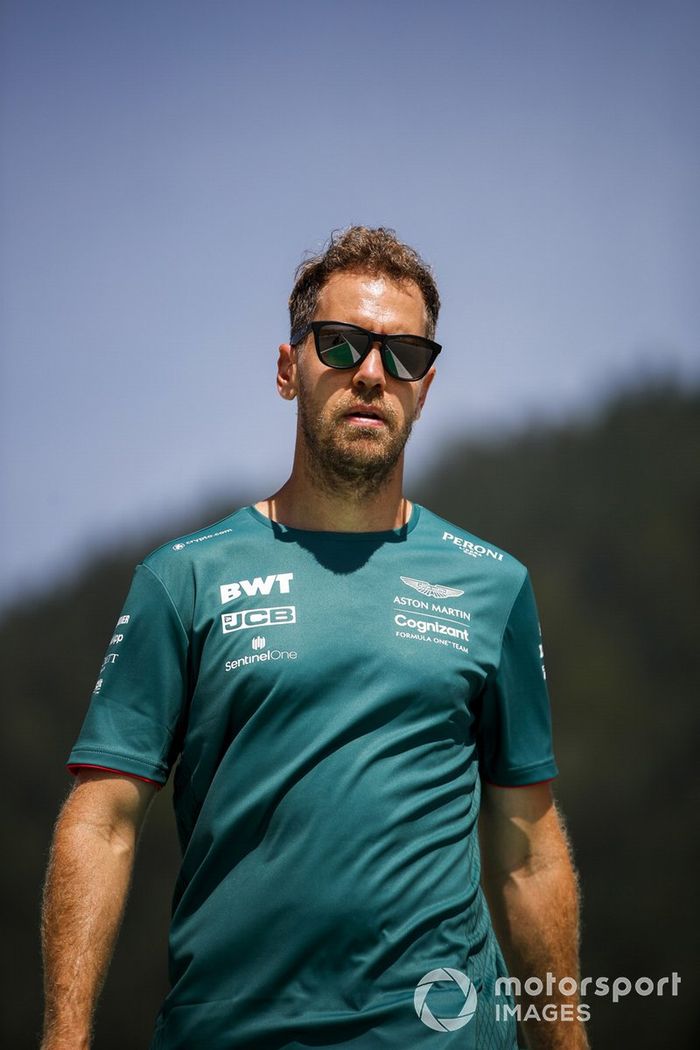Sebastian Vettel, Aston Martin, recorre la pista del GP de Estiria