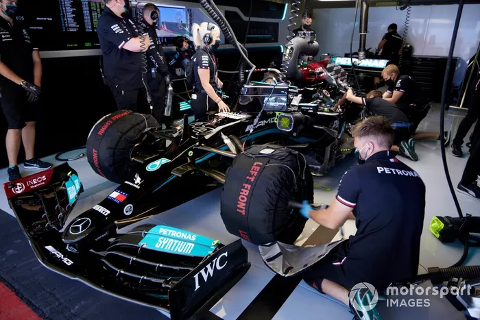 Lewis Hamilton, Mercedes W12