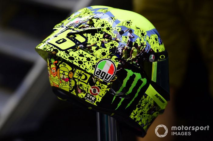 Casco de Valentino Rossi, Petronas Yamaha SRT