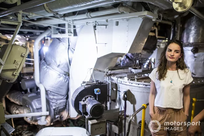 Catie Munnings, Andretti United Extreme E, en el barco logístico St Helena