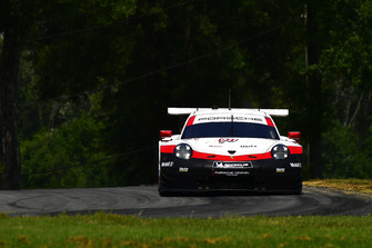 #911 Porsche Team North America Porsche 911 RSR, GTLM - Patrick Pilet, Nick Tandy