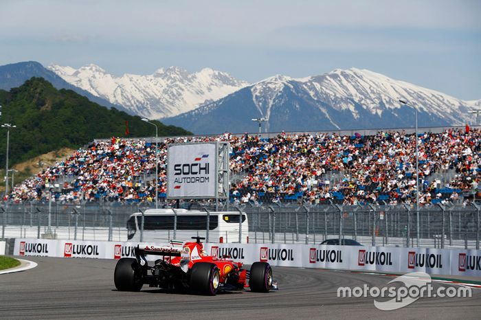 Rusia: 150.000 espectadores; -8000