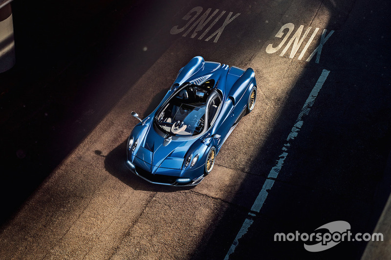 Pagani Huayra Roadster