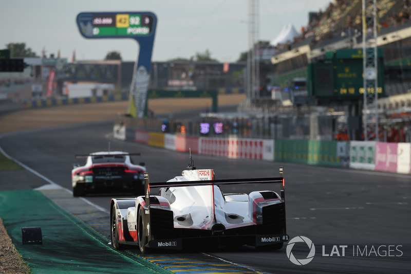№1 Porsche Team, Porsche 919 Hybrid: Андре Лоттерер, Ник Тэнди, Нил Джани