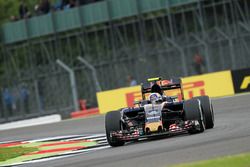 Carlos Sainz Jr., Scuderia Toro Rosso STR11