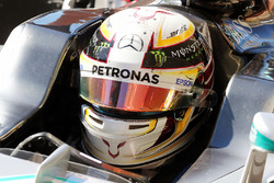 Льюіс Хемілтон, Mercedes AMG F1 W07 Hybrid