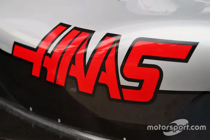 Haas VF-16 sidepod detail