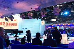 Lo studio della conferenza stampa