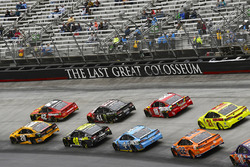 Erik Jones, Joe Gibbs Racing, Toyota Camry DeWalt and Kyle Larson, Chip Ganassi Racing, Chevrolet Camaro McDonald's