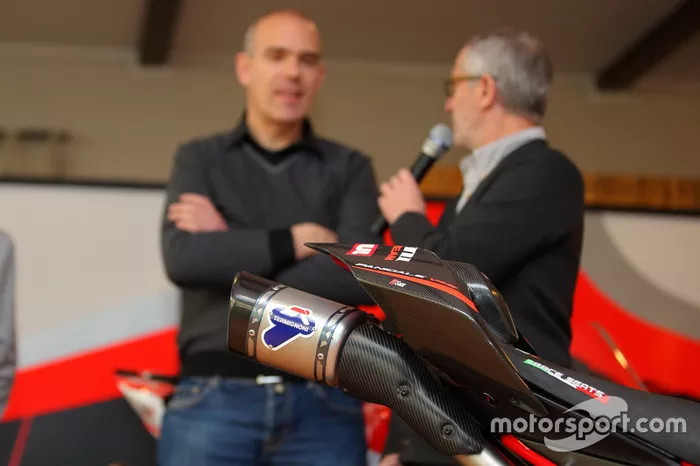 Ambiente en la presentación del Barni Racing Team