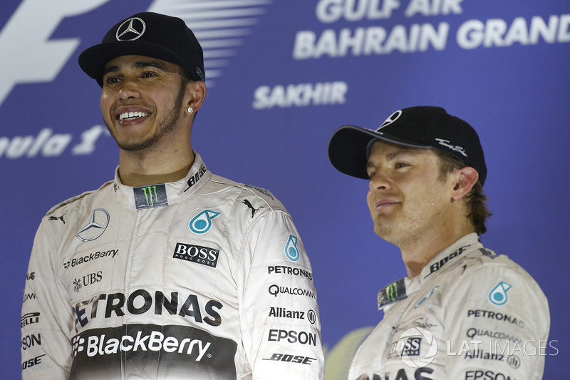 Podium: race winner Lewis Hamilton, Mercedes AMG and third place Nico Rosberg, Mercedes AMG