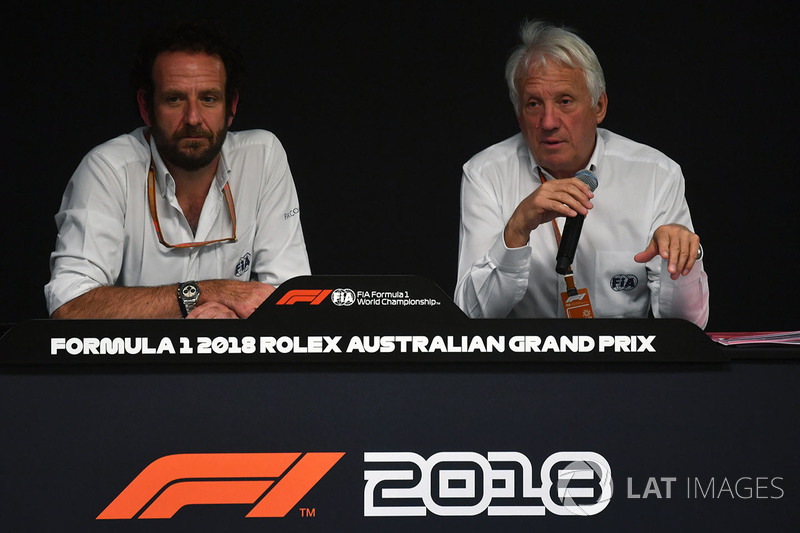Matteo Bonciani, FIA Med ya Delegesi ve Charlie Whiting, FIA Delegesi