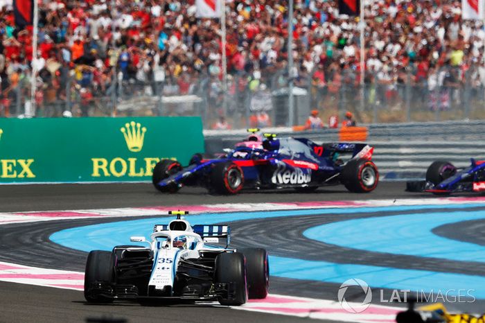 Sergey Sirotkin, Williams FW41, y Pierre Gasly, Toro Rosso STR13