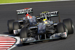 Nico Rosberg, Mercedes GP W01, Michael Schumacher, Mercedes GP W01
