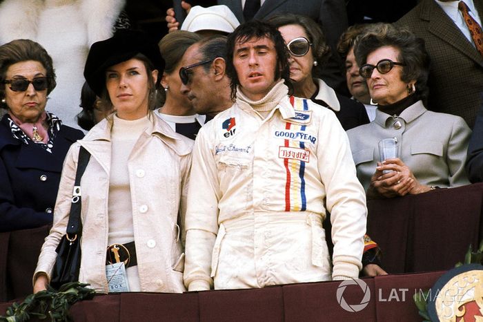 8º Jackie Stewart (27 victorias)