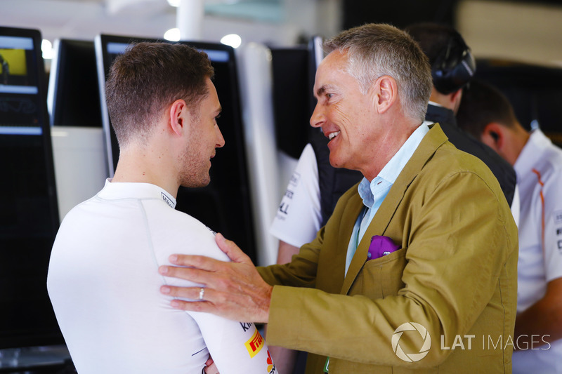 Stoffel Vandoorne, McLaren, berbincang kepada Martin Whitmarsh