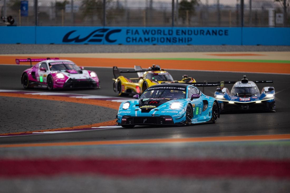 #92 Manthey 1St Phorm Porsche 911 GT3 R LMGT3: Ryan Hardwick, Riccardo Pera, Richard Lietz, #35 Alpine Endurance Team Alpine A424: Paul-Loup Chatin, Ferdinand Habsburg, Charles Milesi