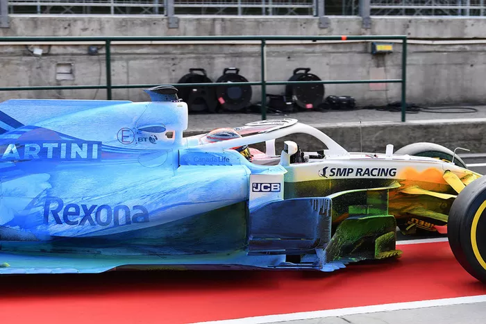 Robert Kubica, Williams FW41 con parafina aerodinámica sobre todo el automóvil