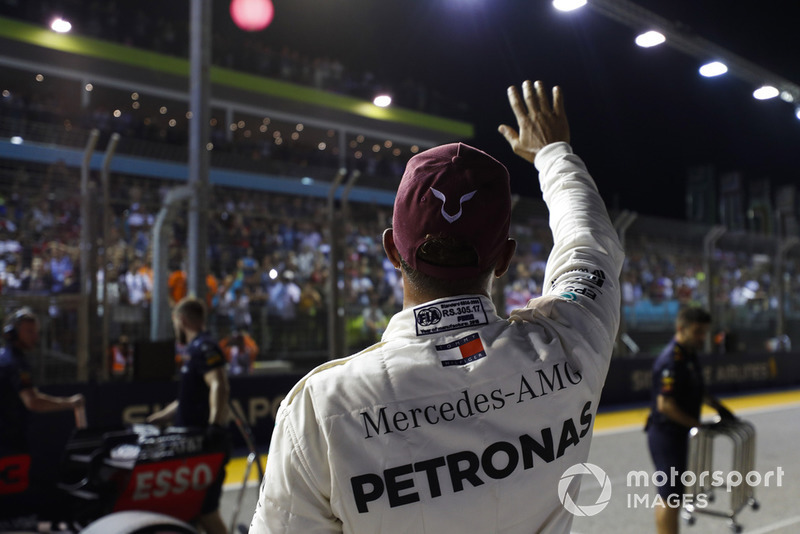 Lewis Hamilton 79. rajtelsősége a Forma-1-ben - F1 2018 - Szingapúri Nagydíj