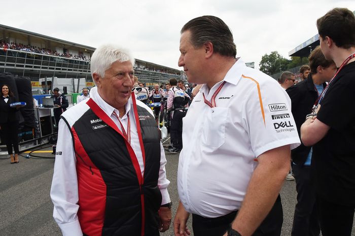 Herbie Blash y Zak Brown, McLaren