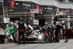 #7 Toyota Gazoo Racing Toyota GR010 - Híbrido: Mike Conway, Kamui Kobayashi, Nyck de Vries