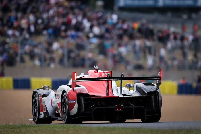 #7 Toyota Gazoo Racing Toyota GR010 - Hybrid Hypercar, Mike Conway, Kamui Kobayashi, Jose Maria Lopez