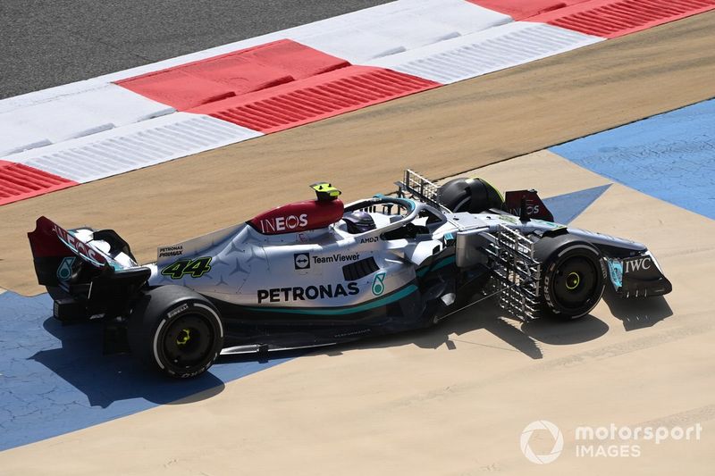 Lewis Hamilton, Mercedes W13