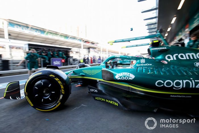 Nico Hulkenberg, Aston Martin AMR22