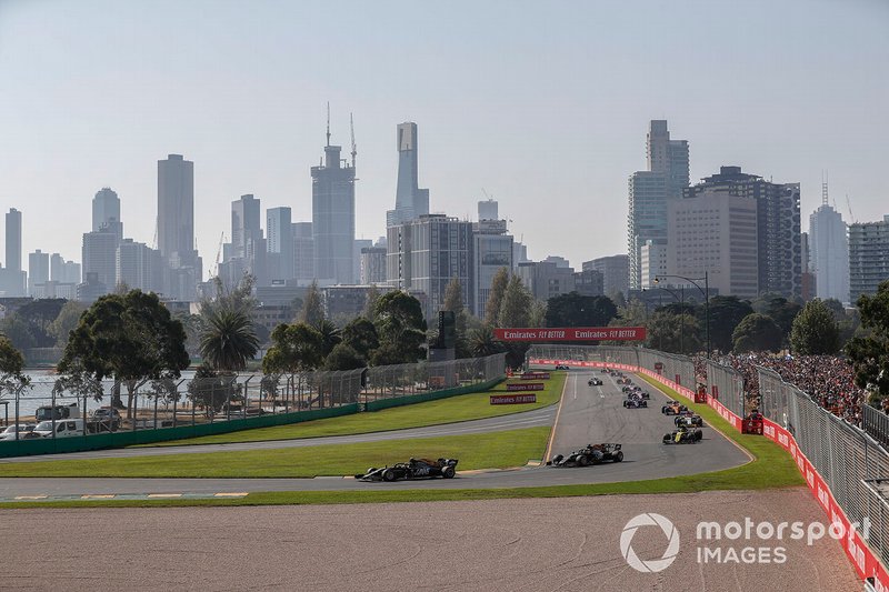 Kevin Magnussen, Haas F1 Team VF-19, Romain Grosjean, Haas F1 Team VF-19, Nico Hulkenberg, Renault F1 Team R.S. 19, Kimi Raikkonen, Alfa Romeo Racing C38, y Lando Norris, McLaren MCL34