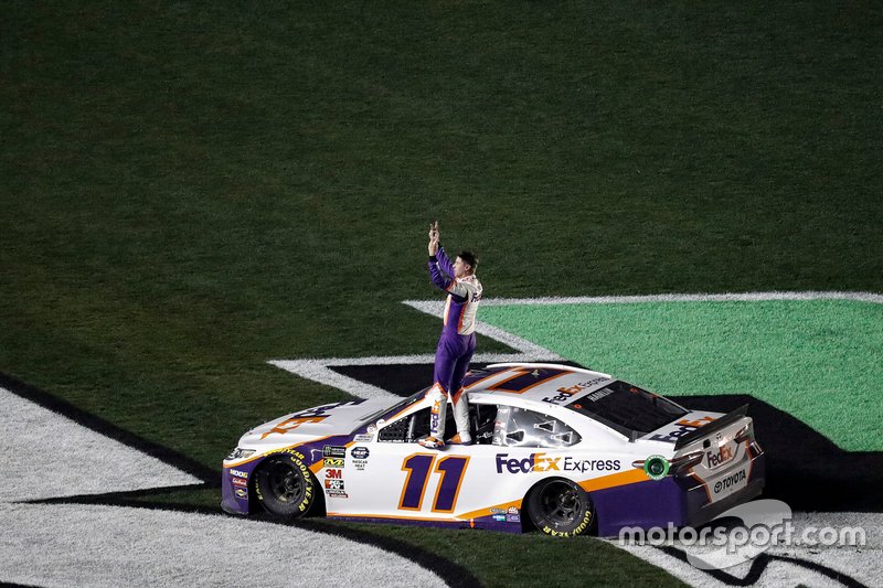 1. Denny Hamlin, Joe Gibbs Racing, Toyota Camry