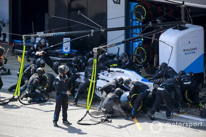 Nicholas Latifi, Williams FW43 pit stop