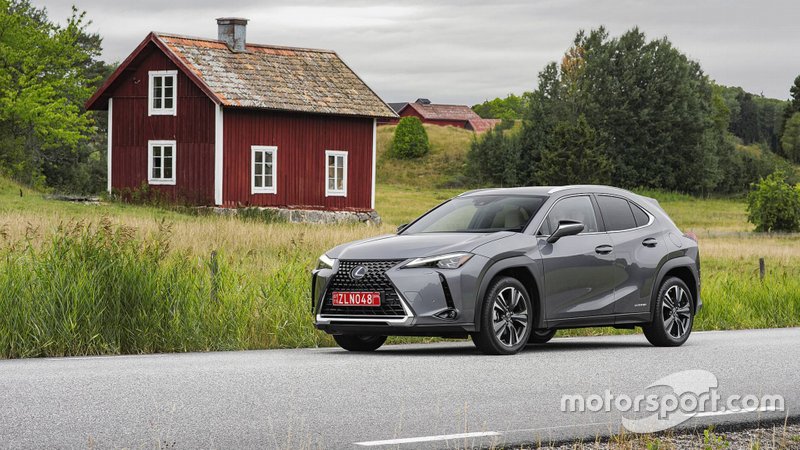 Lexus UX 2019 року