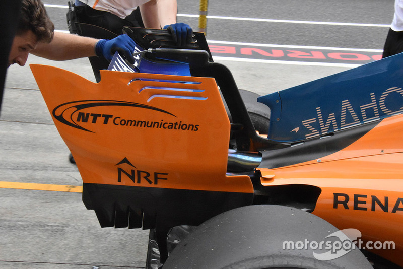 Заднее крыло McLaren MCL33