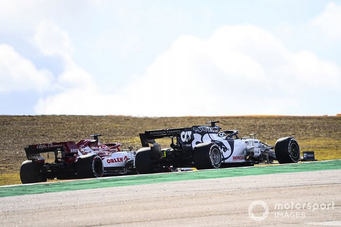 Kimi Raikkonen, Alfa Romeo Racing C39, Daniil Kvyat, AlphaTauri AT01