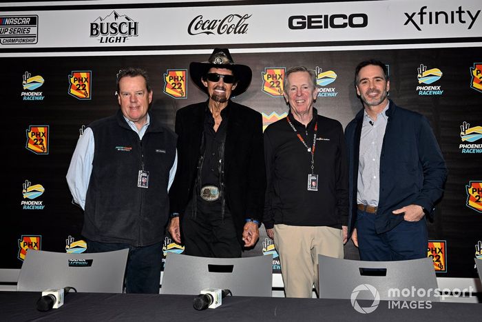 Conferencia de prensa de Petty GMS Motorsports con Jimmie Johnson, Richard Petty