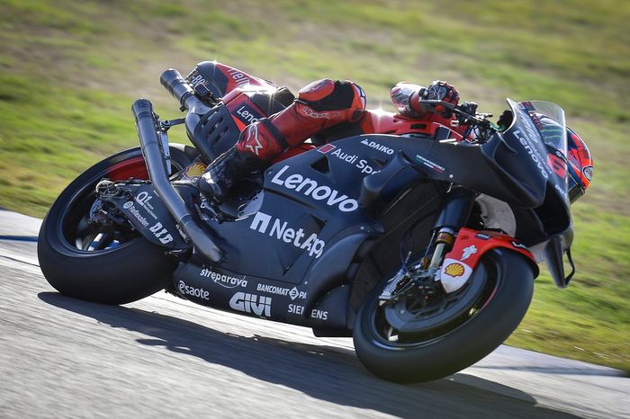 1º Francesco Bagnaia, Equipo Ducati - 1:36.872