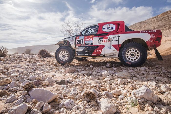 #207 Toyota Gazoo Racing Toyota: Giniel De Villiers, Dennis Murphy