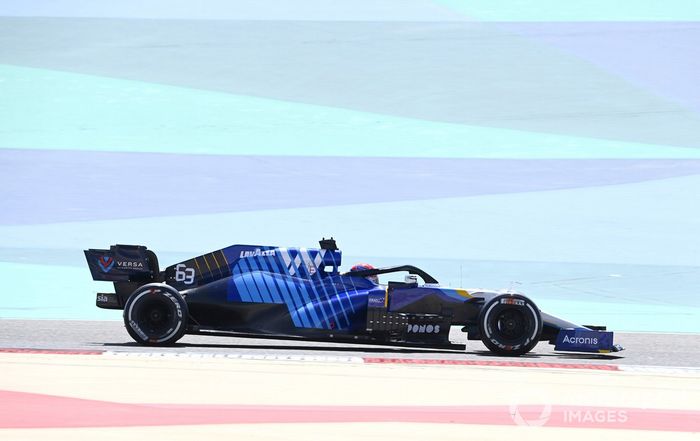 19. Nicholas Latifi, Williams FW43B: 132 vueltas (714,384 km)