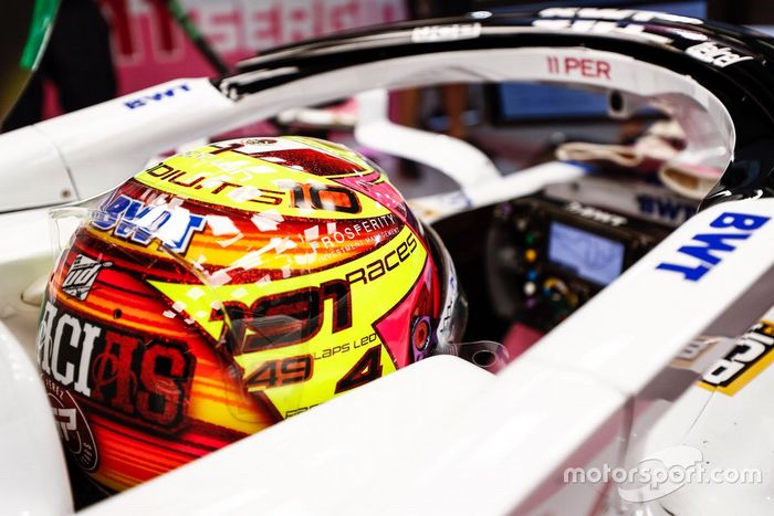 Sergio Pérez, Racing Point, utilizando un casco de edición especial