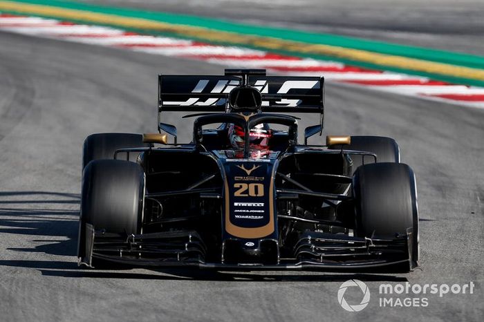 Kevin Magnussen, Haas VF-19 