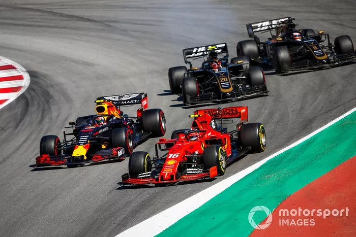 Charles Leclerc, Ferrari SF90, Pierre Gasly, Red Bull Racing RB15, Kevin Magnussen, Haas F1 Team VF-19 and Romain Grosjean, Haas F1 Team VF-19 battle 