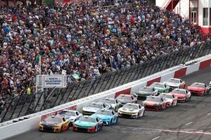 Carson Hocevar, Spire Motorsports Chevrolet, Michael McDowell, Spire Motorsports Chevrolet