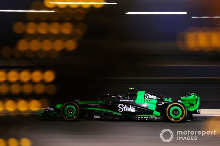 Zhou Guanyu, Kick Sauber C44 