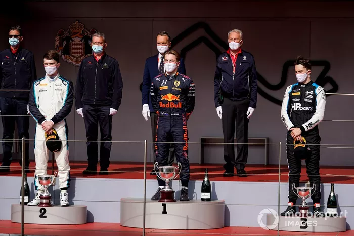 Dan Ticktum, Carlin, Liam Lawson, Hitech Grand Prix, y Oscar Piastri, Prema Racing