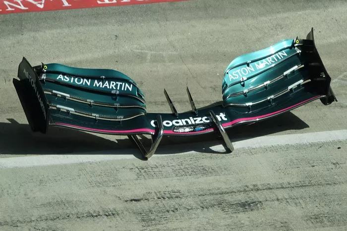 Detalle del alerón delantero del Aston Martin AMR21 