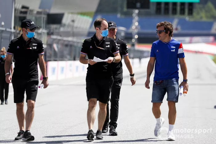 Fernando Alonso, Alpine F1, recorre la pista de Austria